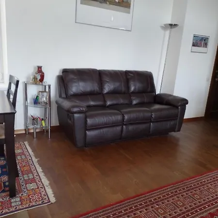 Premium Class Apartment, Free Parking, Maximum 5 Guests, 2 Bedrooms, 3 Beds דירה