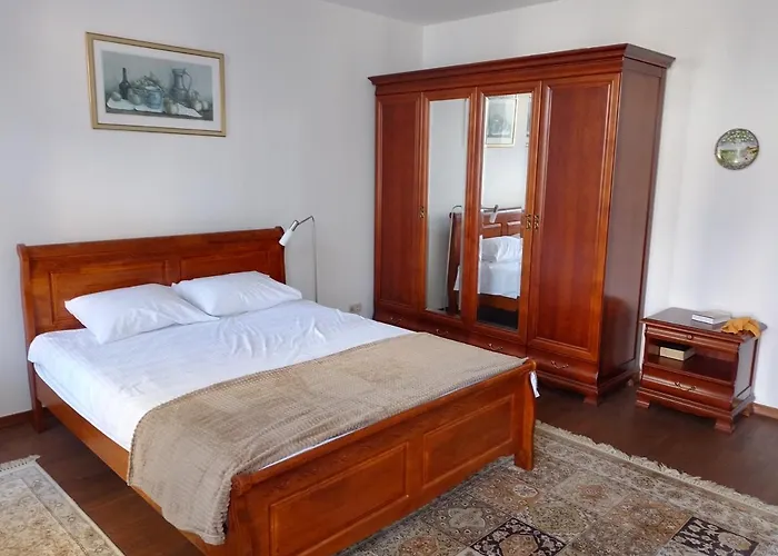 Premium Class Apartment, Free Parking, Maximum 5 Guests, 2 Bedrooms, 3 Beds Apartment Riga