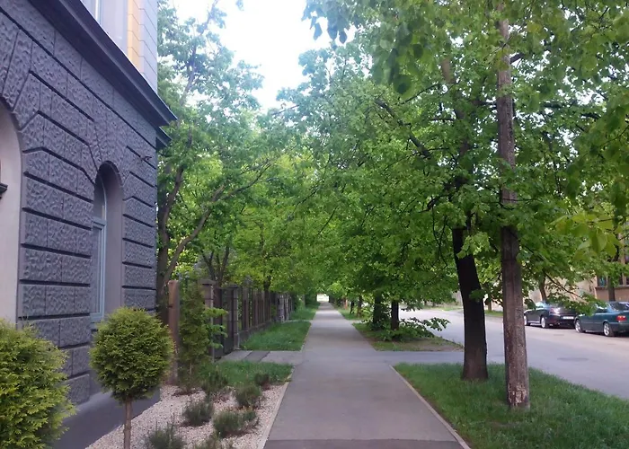 Apartment Premium Class Apartment, Free Parking, Maximum 5 Guests, 2 Bedrooms, 3 Beds *